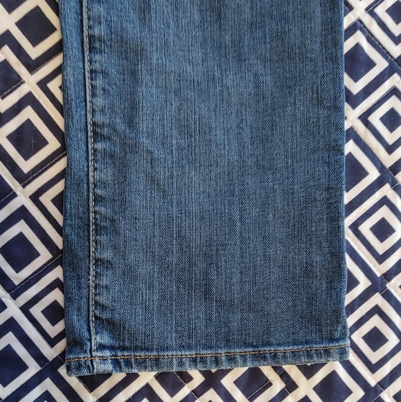 Eddie Bauer Curvy Slim Straight Jeans - Picture 5 of 9